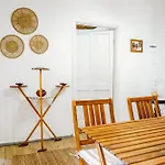 Grove: Blooms And Beds 民宿 Gjirokastër
