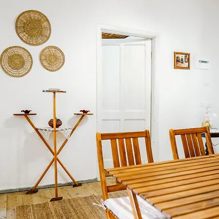 Grove: Blooms And Beds Quarto em Acomodações Particulares Gjirokastër
