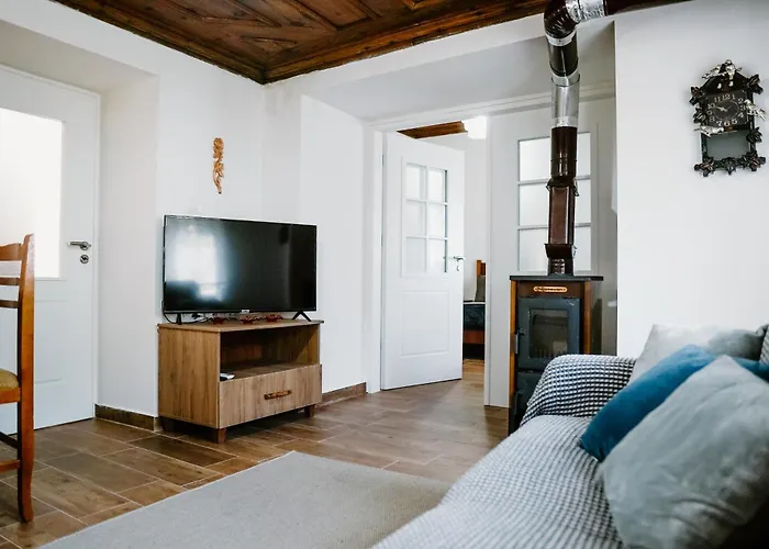 Grove: Blooms And Beds Habitación en casa particular *